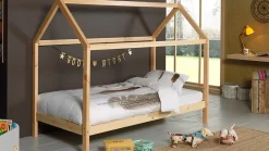 Bed Dallas met dak