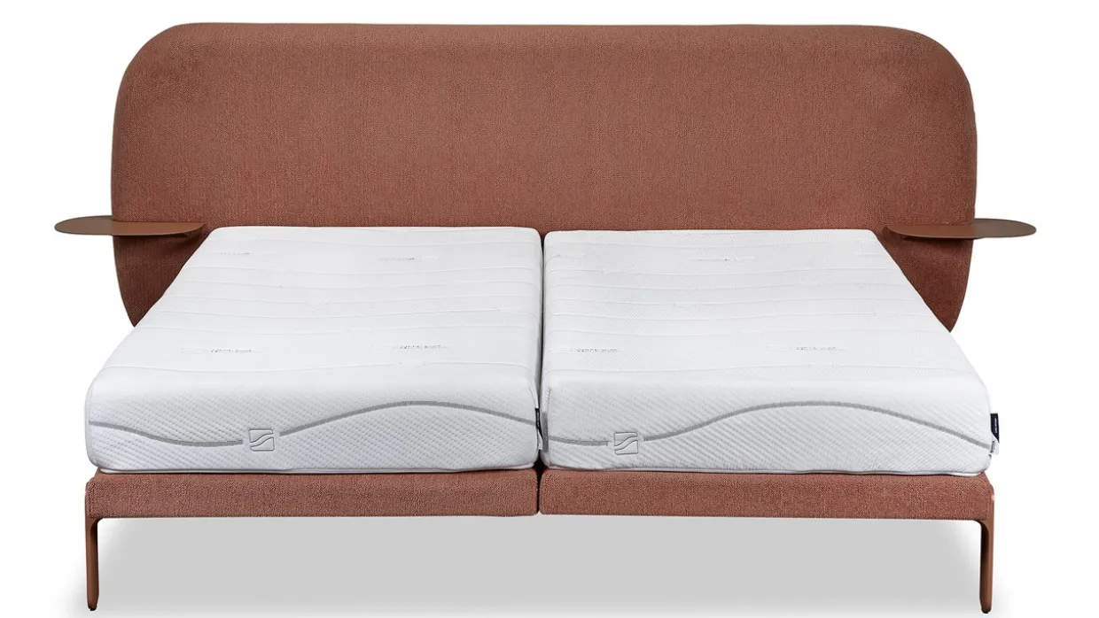 Bed Element Lush met nachttafels en Cool Motion 2 matrassen